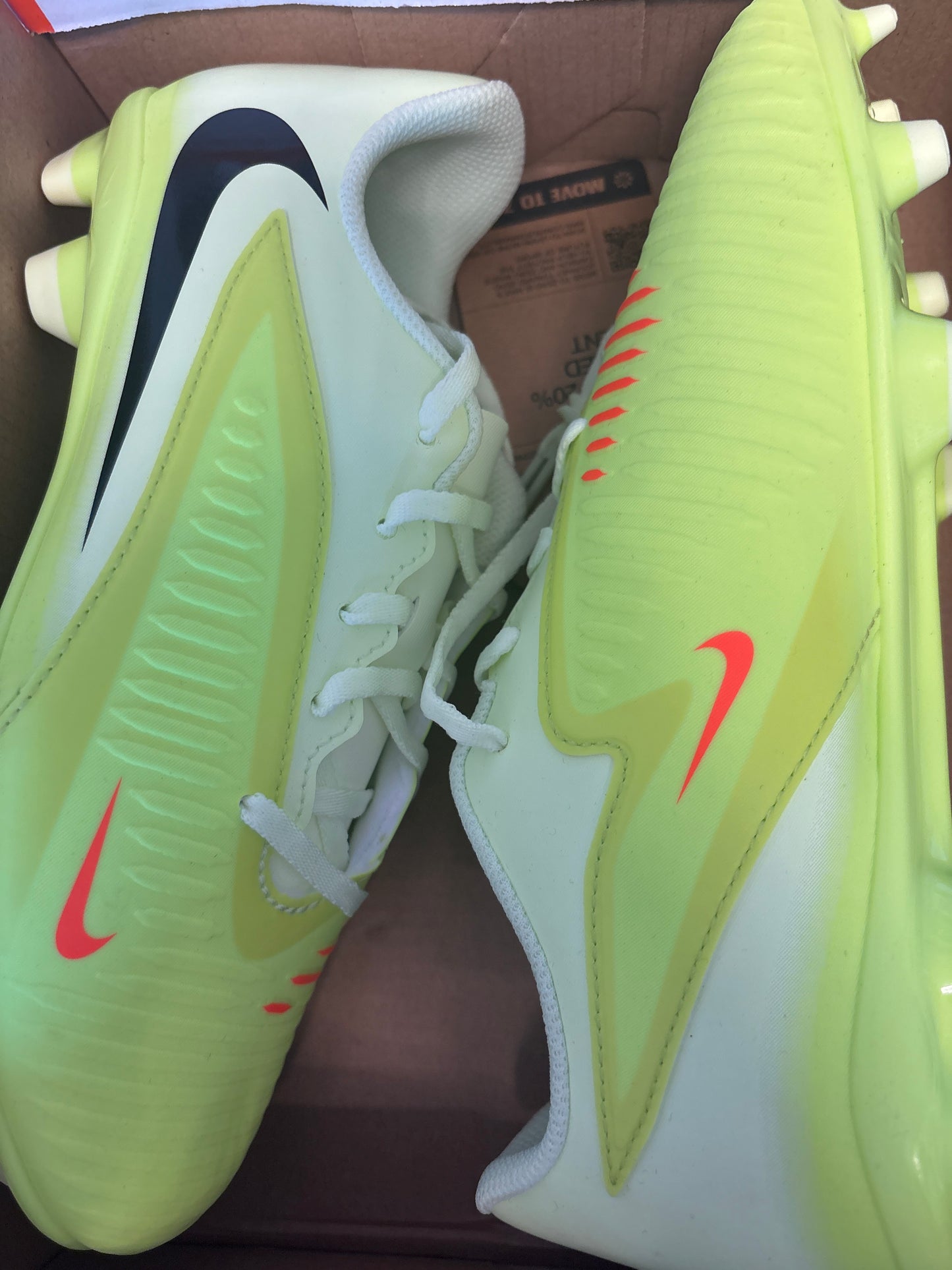 Nike Phantom 6 Low Club in gelb, Größe 38( Fussballschuh )