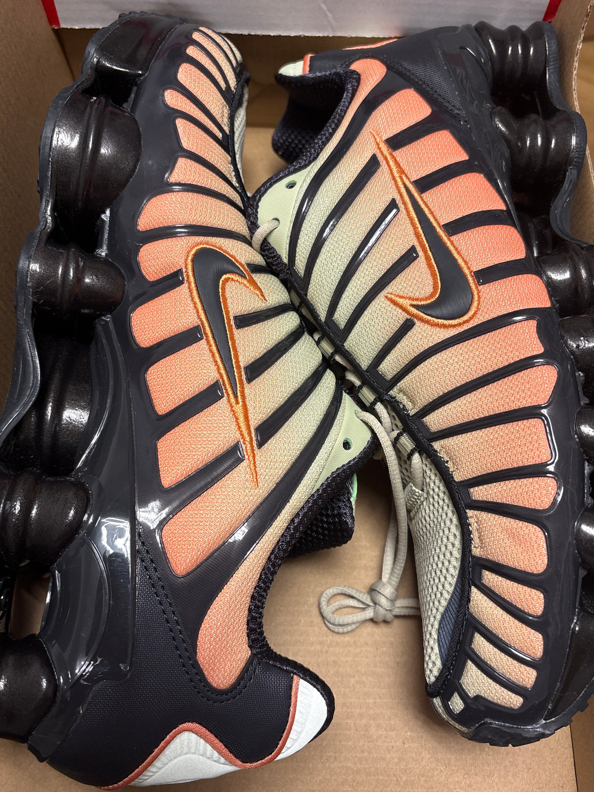 Nike Shox TL Fade in orange/gelb/schwarz, Größe 44