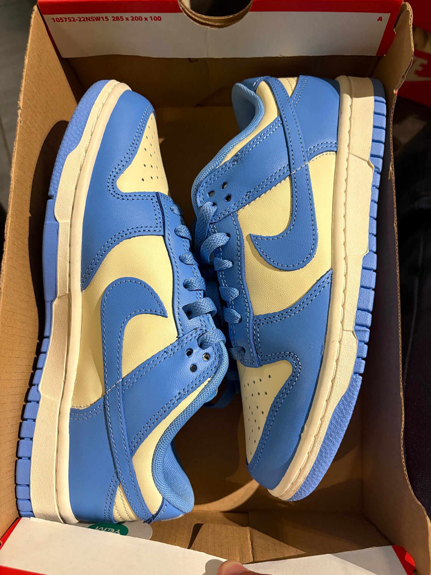 Nike Dunk in weiss/hellblau, Größe 23,5