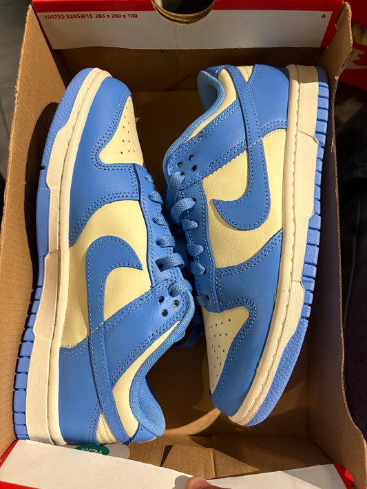 Nike Dunk in weiss/hellblau, Größe 23,5