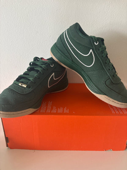 Nike Book 1, in dunkelgrün, Größe wählbar