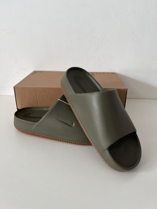 Nike Badelatschen Calm Slide, Größe wählbar , Farbe dunkelgrün