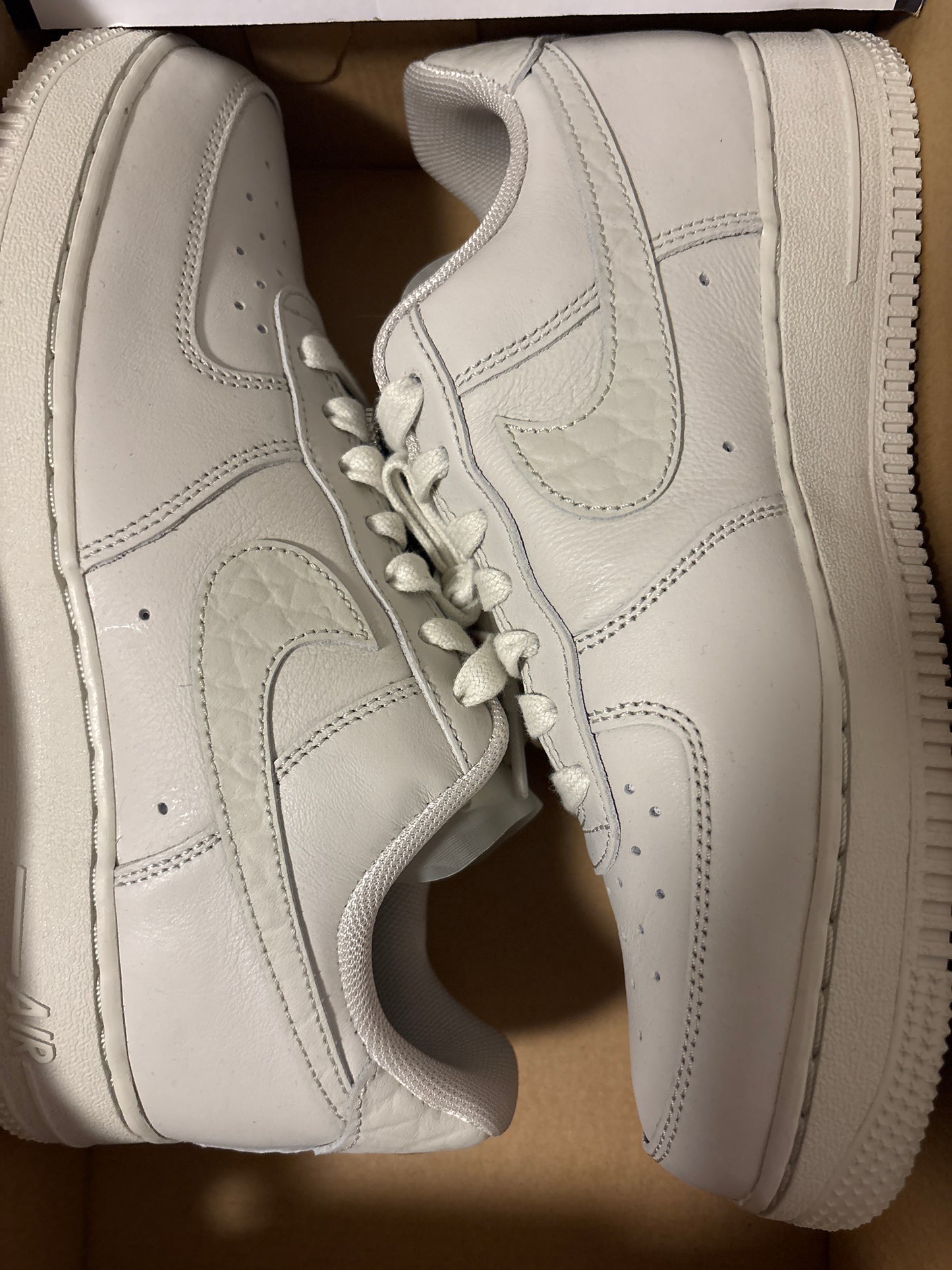 Nike Air Force 1 creme/Muster, Größe 39