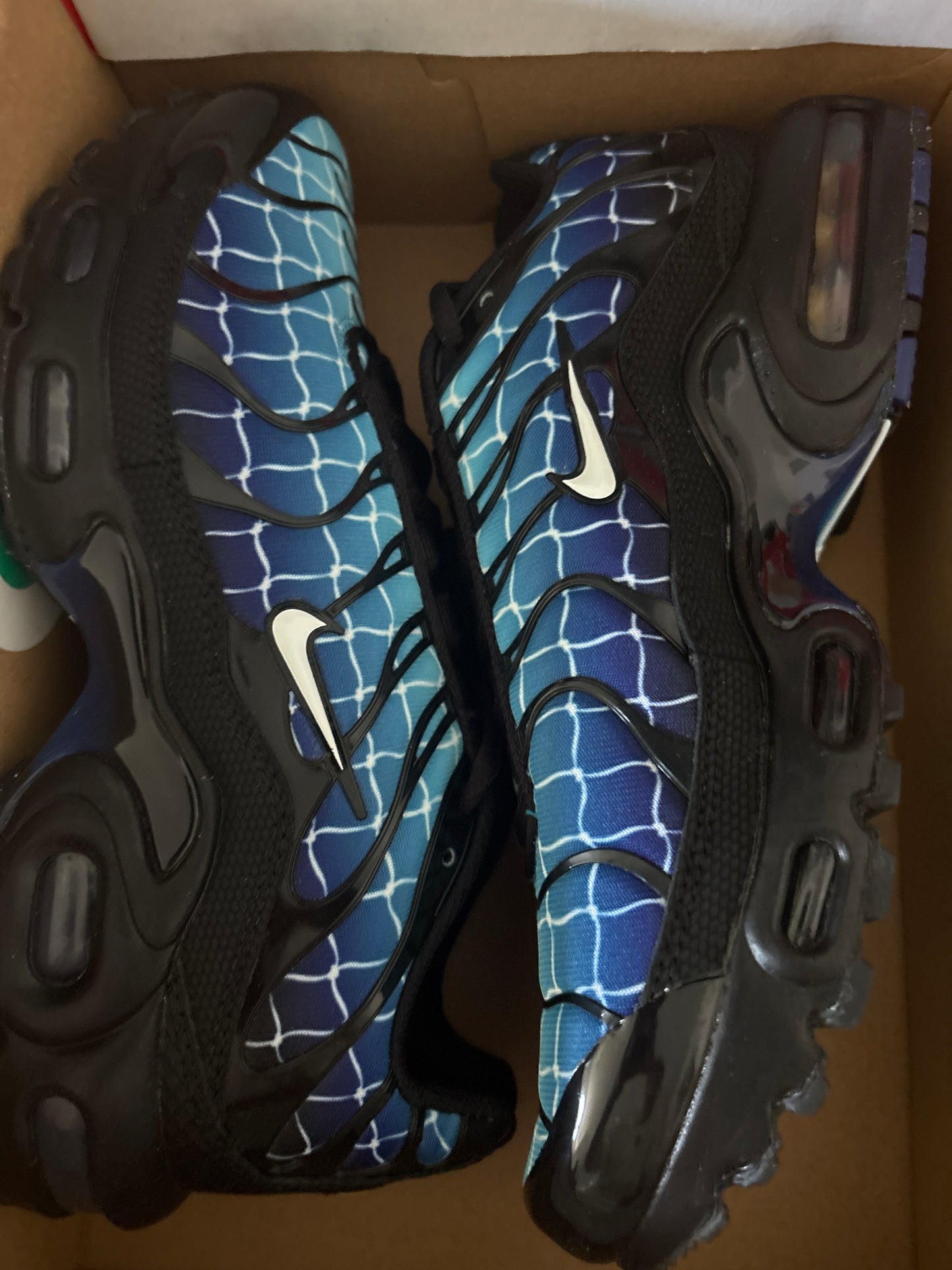 Nike Air Max Plus TN in blau/schwarz/weiss, Gr. 38