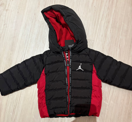Nike Kinder Baby Jordan Herbst/Winterjacke in schwarz/rot, Größe wählbar