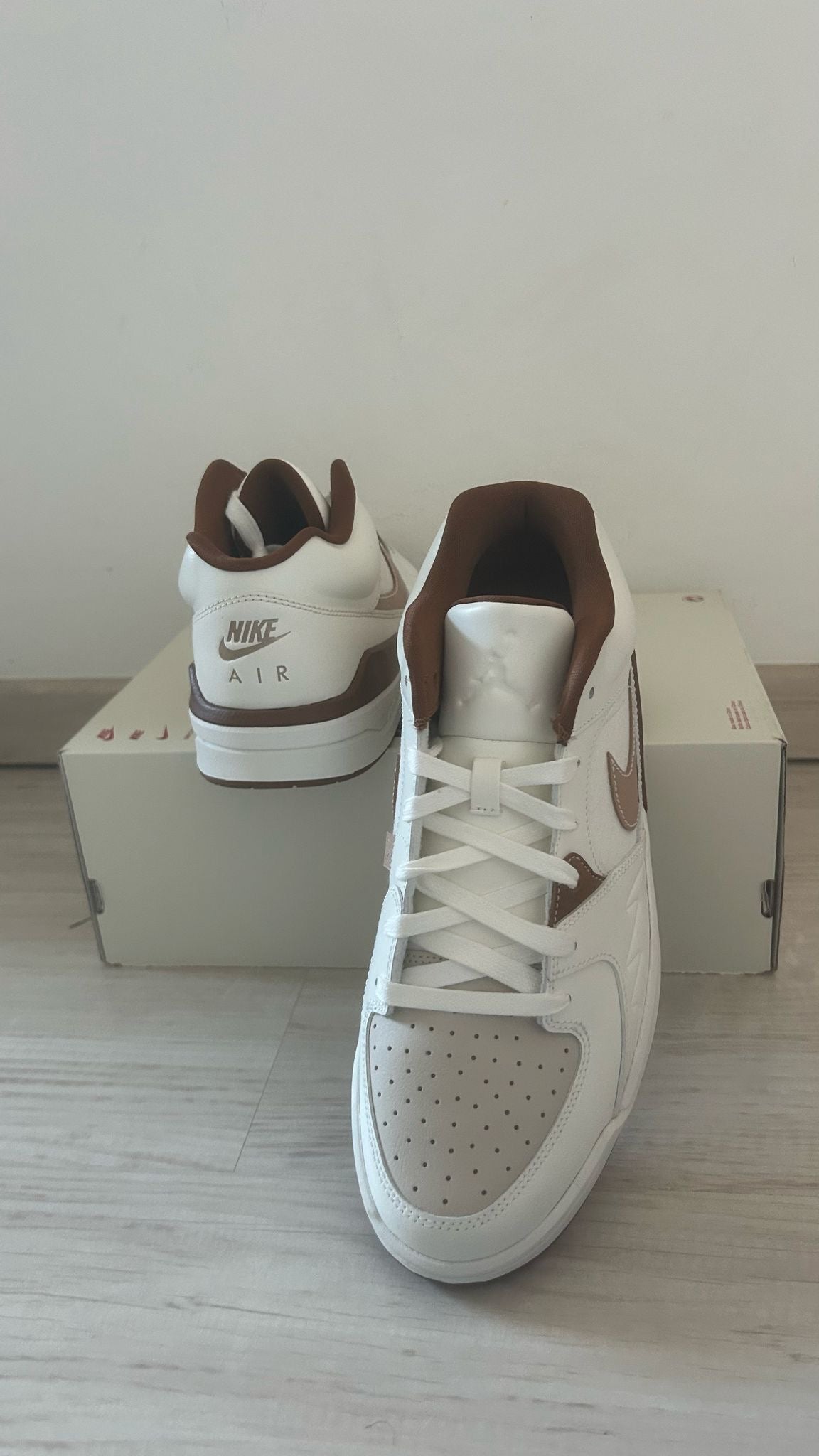Nike Jordan Stadium 90 in weiss/braun, Größe 43