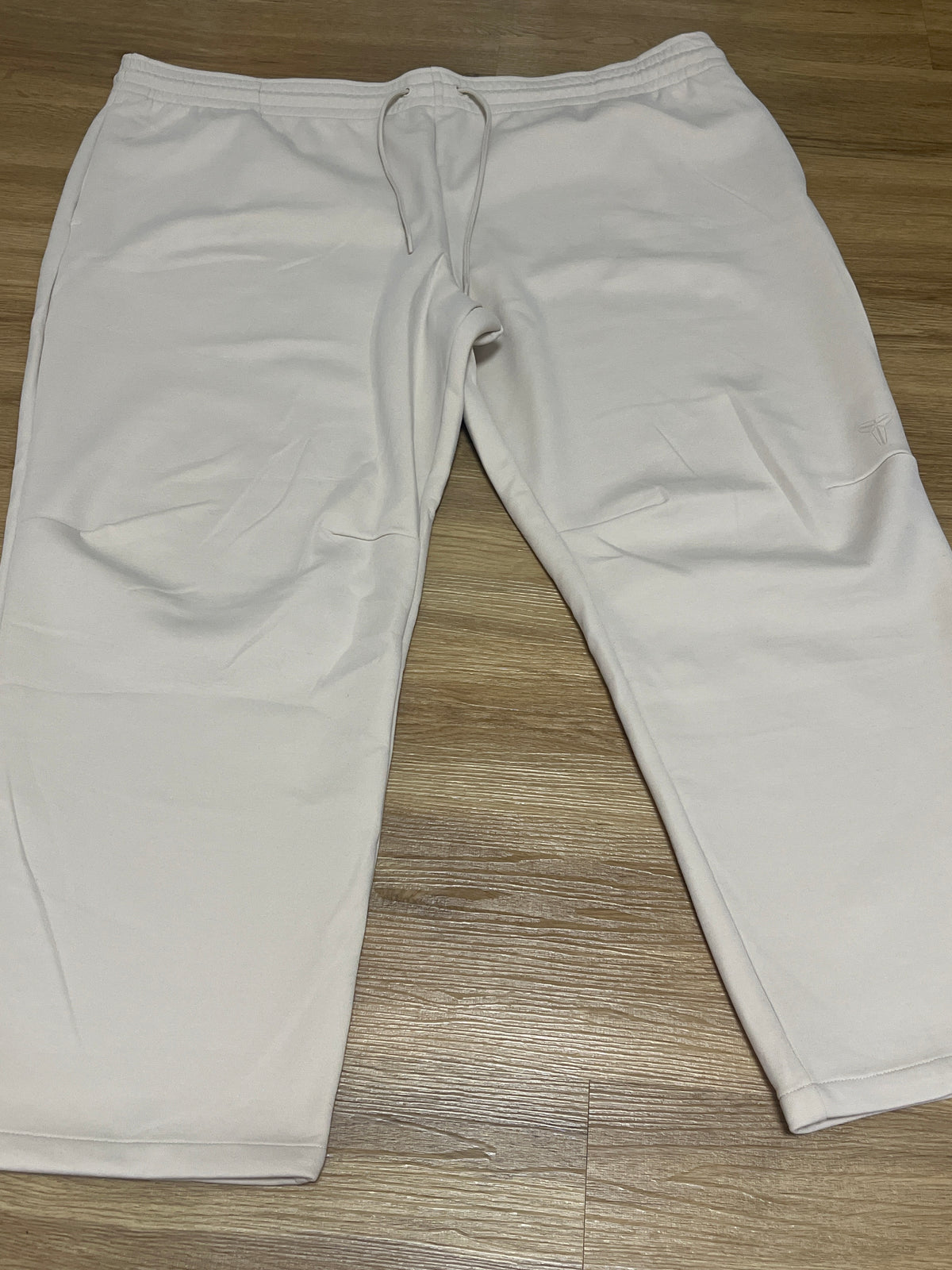 Nike x Kobe Bryant Herren Jogginghose in creme, Größe 4XL