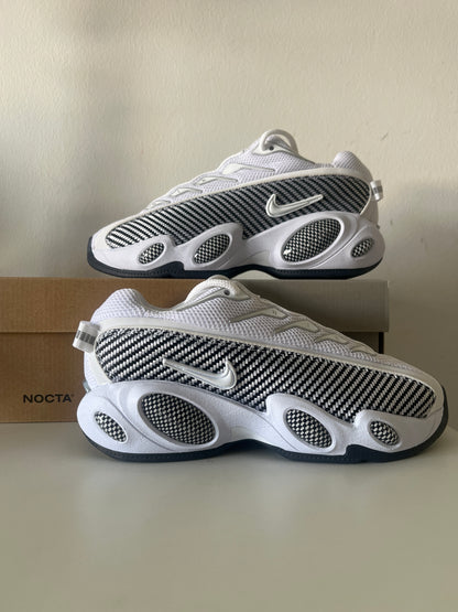 Nike Nocta Glide in weiß/schwarz/silber, Größe 37,5