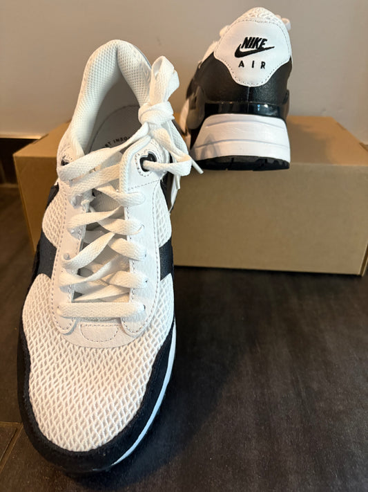 Nike AirMax Systm in schwarz/weiss, Gr. 39