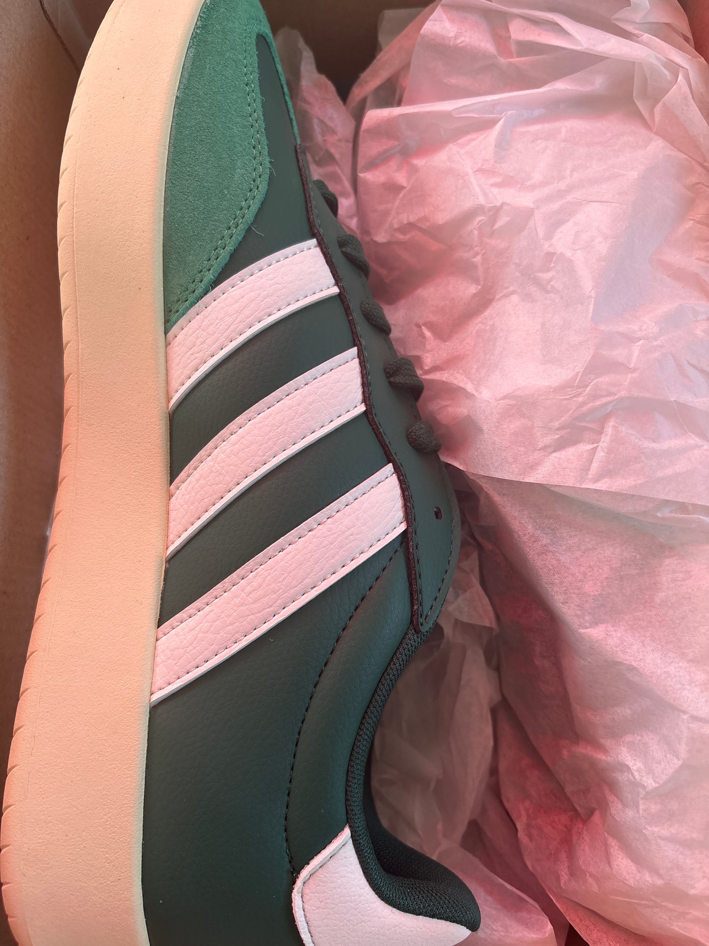 Adidas Barreda, grün/weiss, Größe wählbar