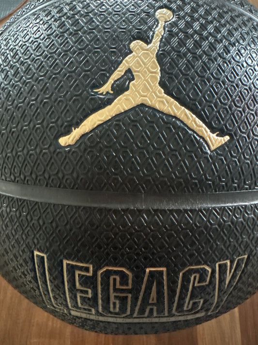Nike Jordan Basketball groß in schwarz