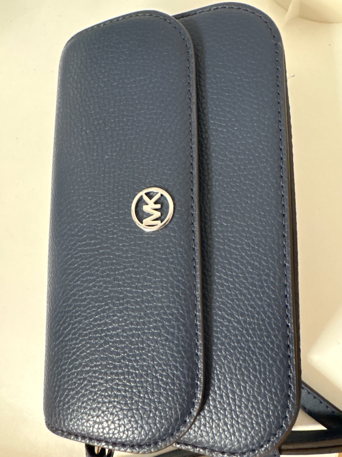 Michael Kors Jet Set Travel Tasche in dunkelblau