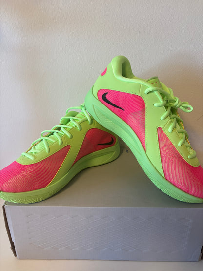 Nike Giannis Freak 6, in grünton/schwarz/pink,  Größe wählbar