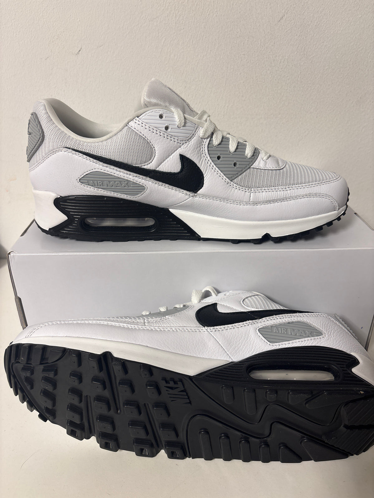 Nike Air Max 90 schwarz/weiss/grau, Größe 45,5