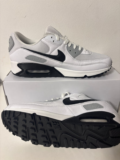 Nike Air Max 90 schwarz/weiss/grau, Größe 45,5