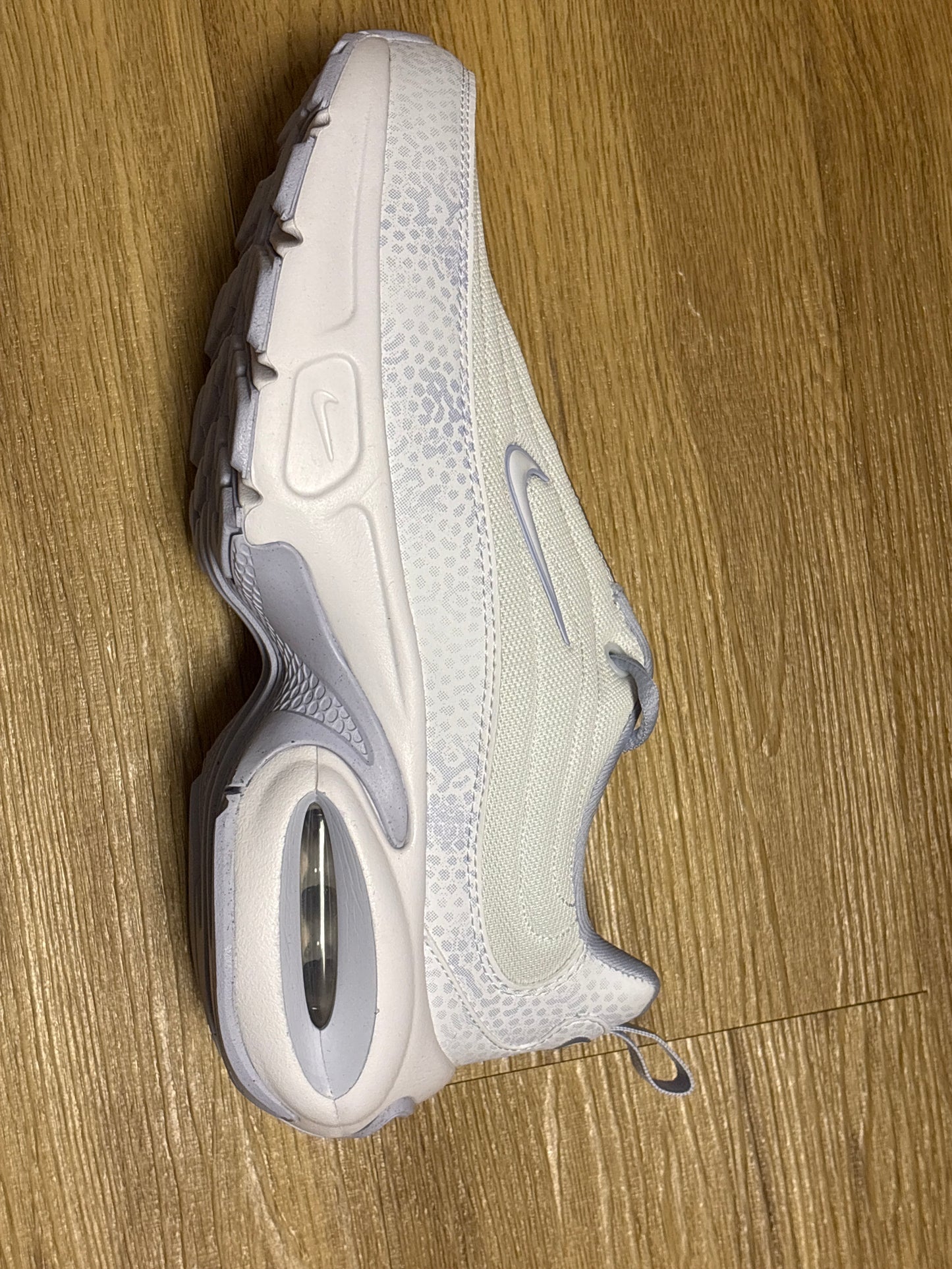 Nike Air Max Portal in weiss/flieder, Größe 42,5