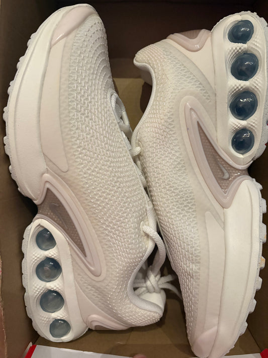 Nike Air Max DN in hellcreme/rosa, Gr. Wählbar