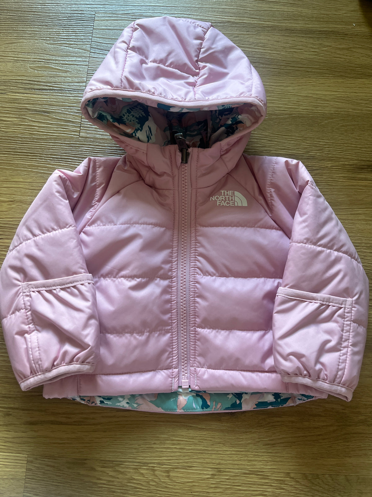 The North Face Kinder Jacke zum wenden, Größe 0-3 Monate