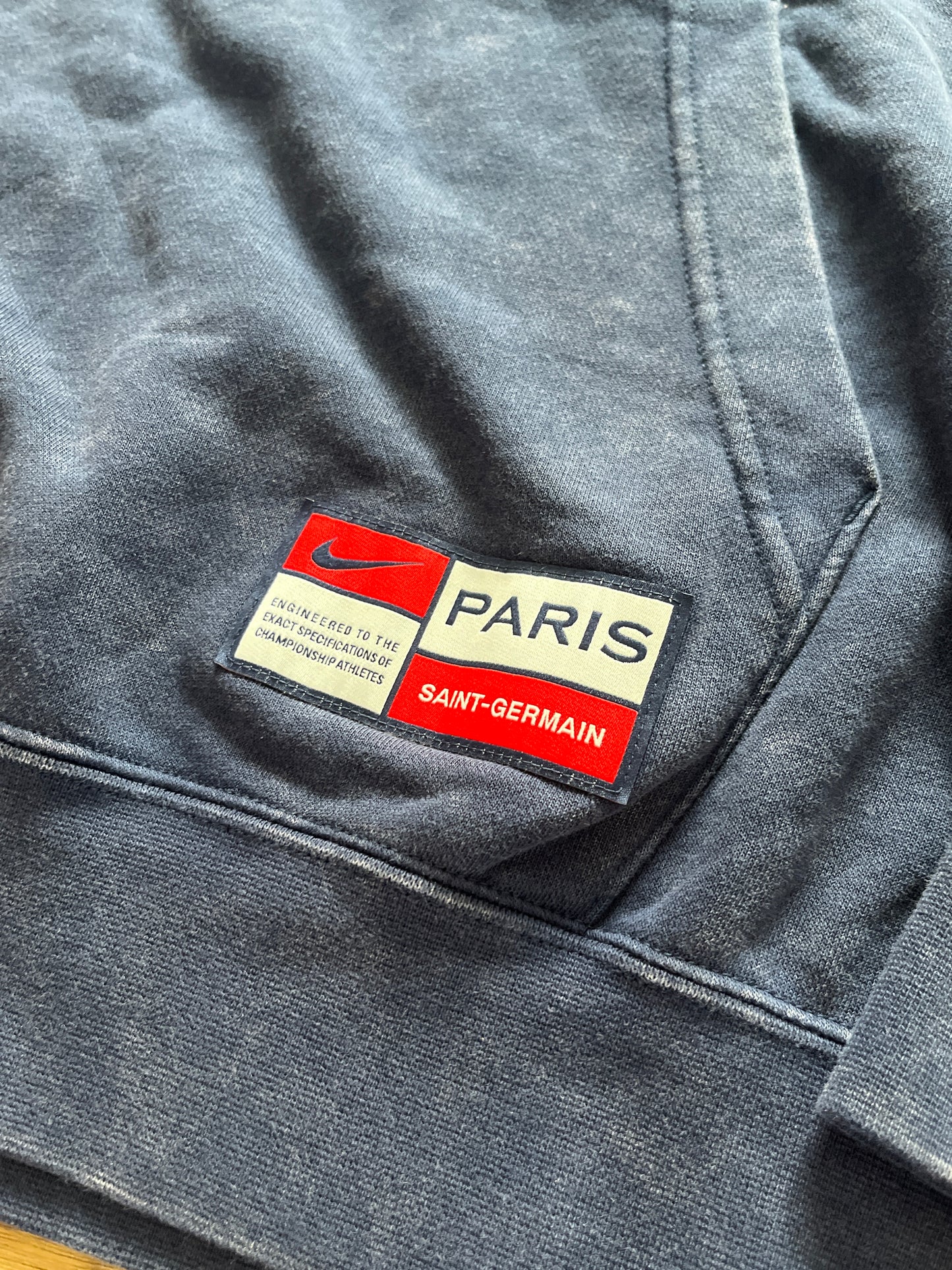 Nike x Paris Saint Germain Hoodie in dunkelblau/verwaschen, Größe M