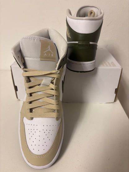 Nike Air Jordan 1 MID Größe 40 in weiss/grün/beige