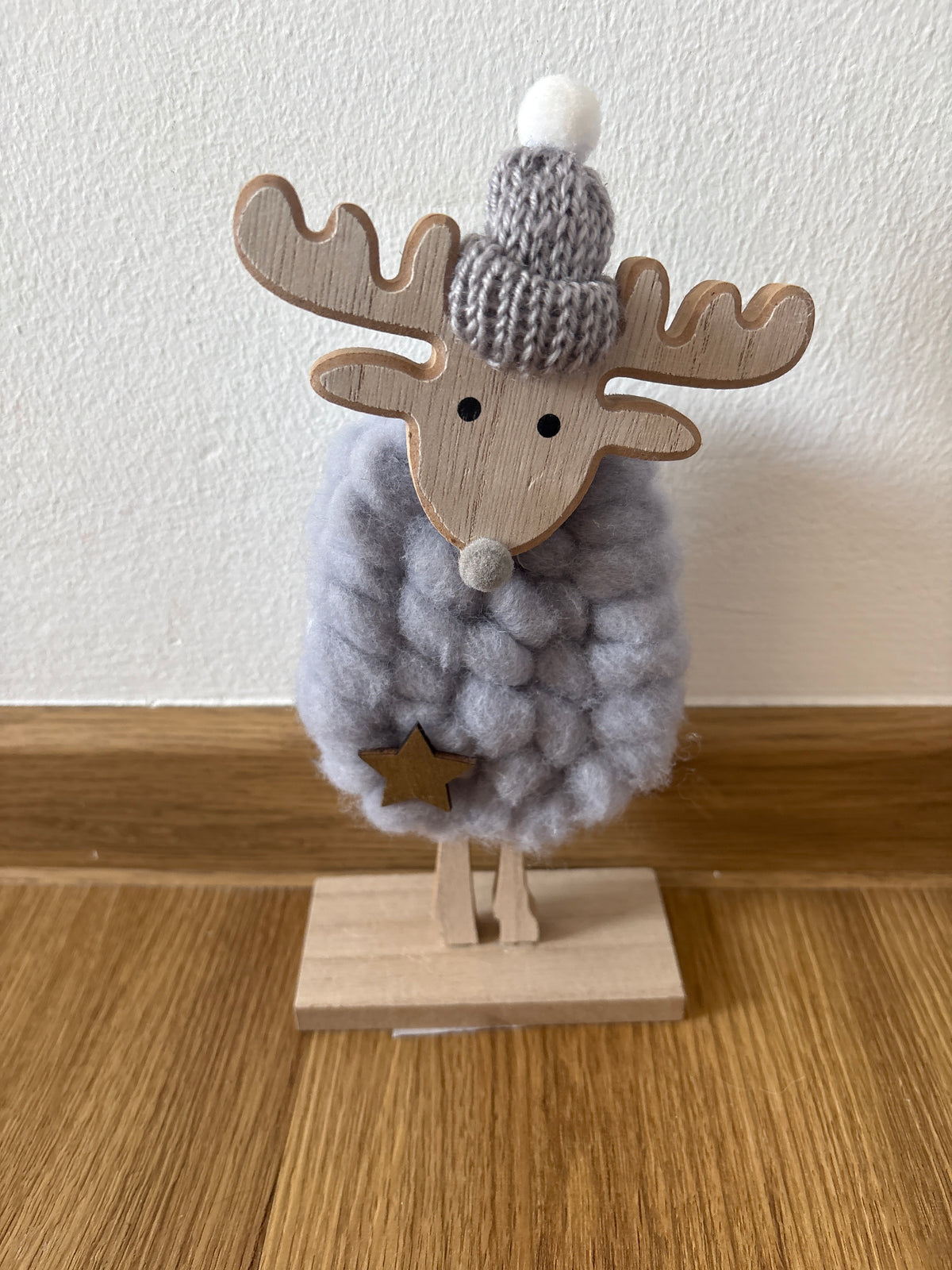 Deko Schaf mit Mütze in grau