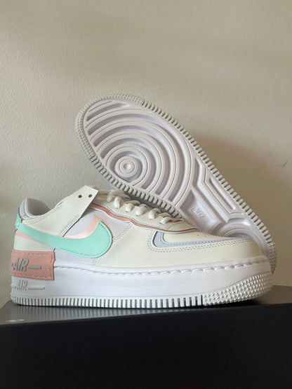 Nike Air Force 1 Shadow in weiß/beige/rosa/lila/türkis, Größe 41