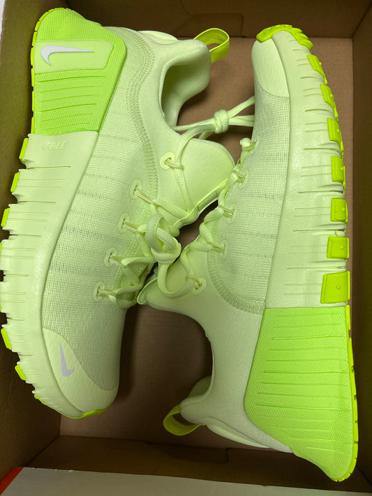 Nike Free Metcon 6, Größe 40,5 in neon