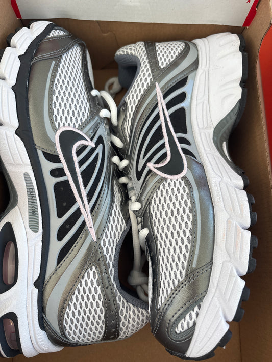 Nike Air Max Moto in weiss/grau/silber/rosa, Größe wählbar