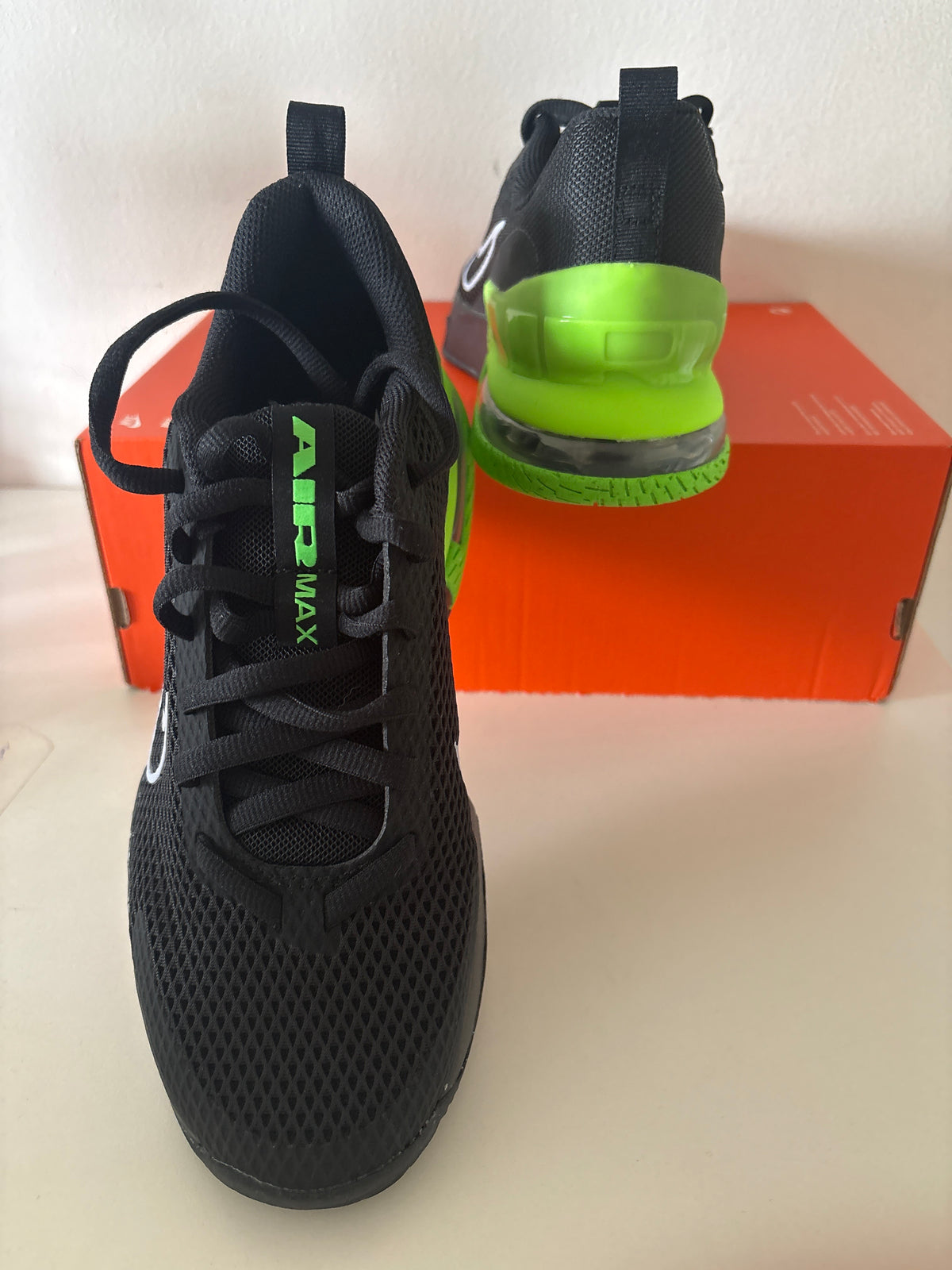 Nike Air Max Alpha Trainer 6, schwarz/grünton in Größe 41