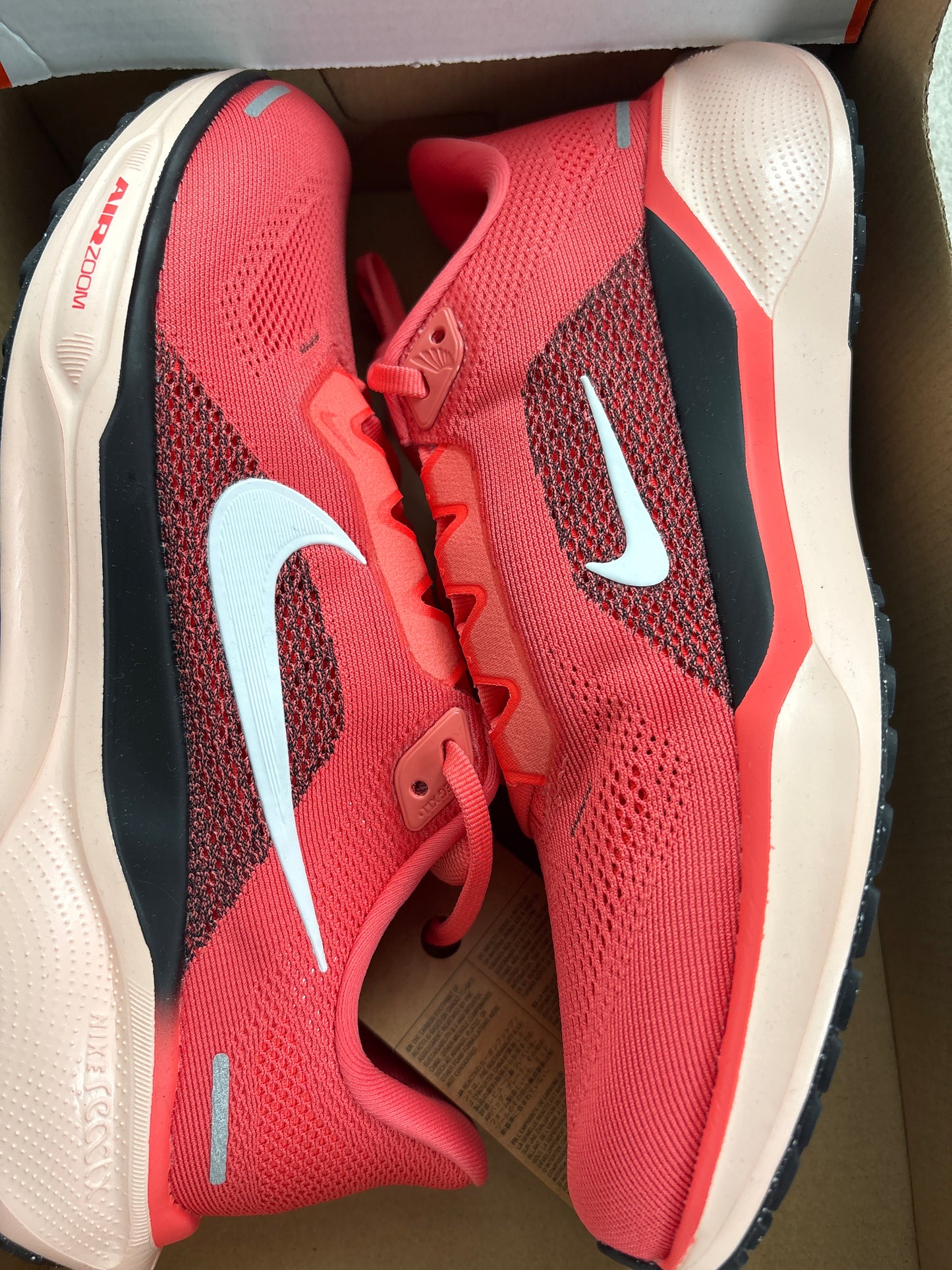 Nike Zoom Pegasus 41 dunkelpink/lachs/weiss/schwarz, Größe 42