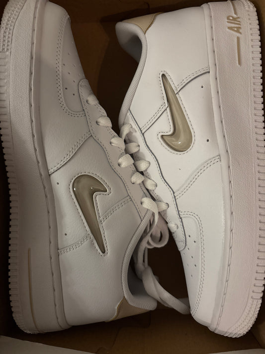 Nike Air Force 1 Jewel weiss/beige, Größe wählbar
