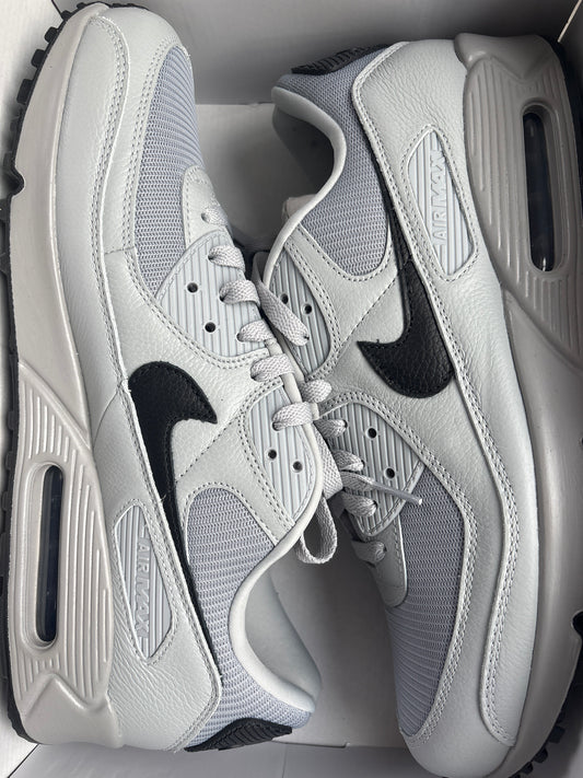 Nike Air Max 90, grau/schwarz Größe 47,5