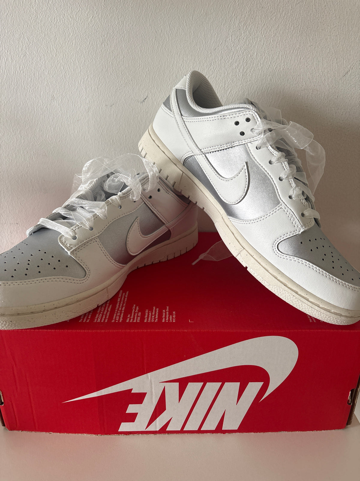 Nike Dunk Low, Gr. Wählbar in weiss/silber
