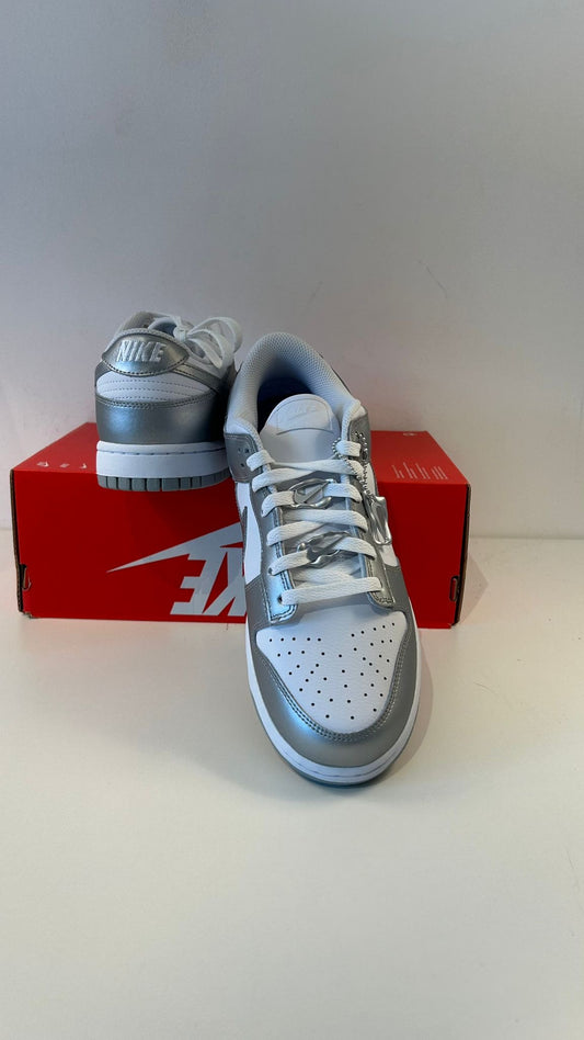 Nike Dunk low weiss/silber, Größe wählbar