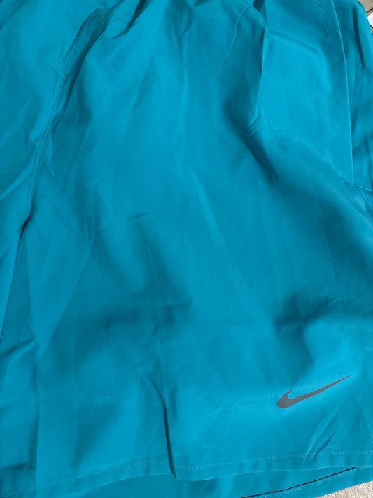 Nike kurze Hose, türkis, Größe wählbar