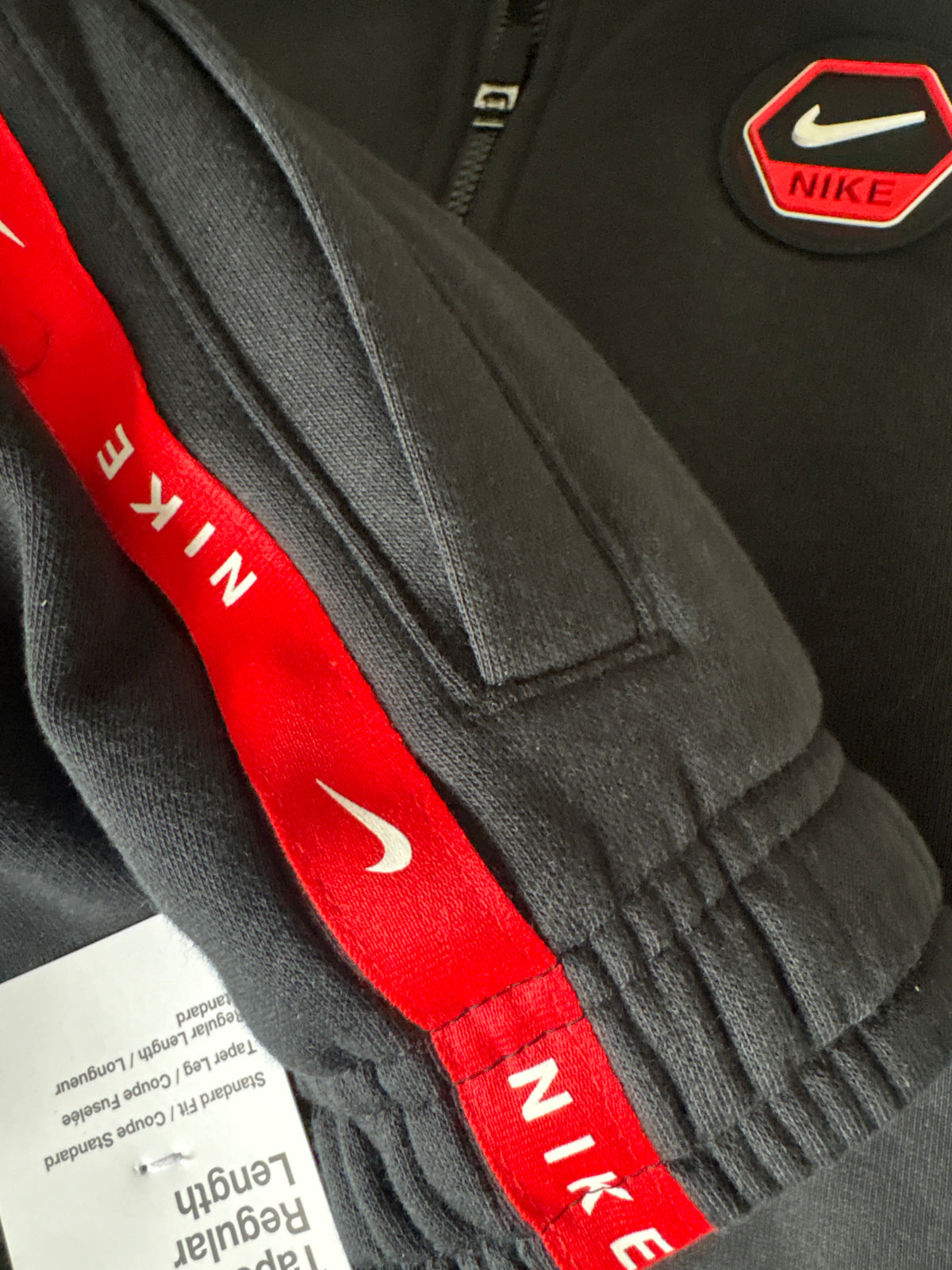 Nike Jogginganzug, Größe wählbar in schwarz/rot