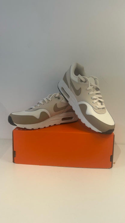 Nike Air Max 1 beige/braun, Gr. 38,5