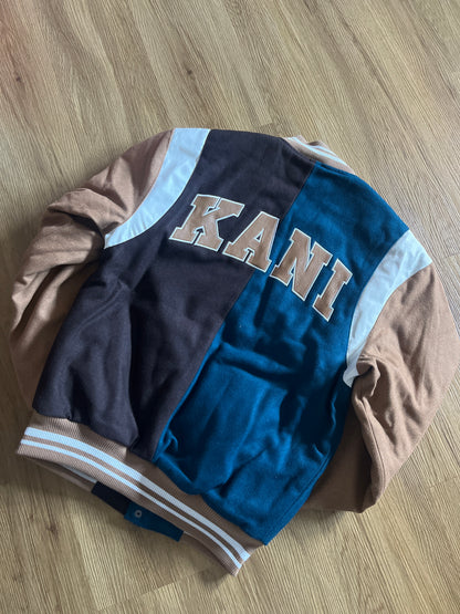 Karl Kani College Jacke in türkis,verschiedene brauntöne, Größe S