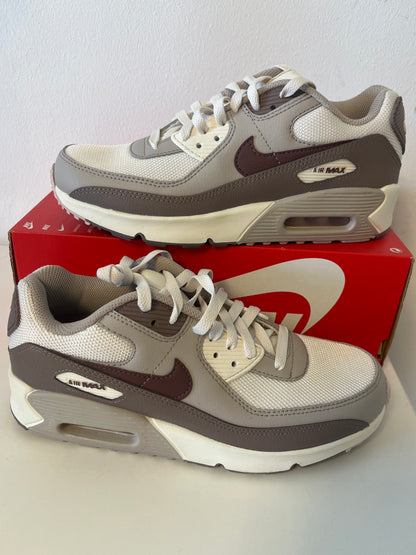 Nike Air Max 90 Mesh in Brombeere/weiß/grau, Größe 39