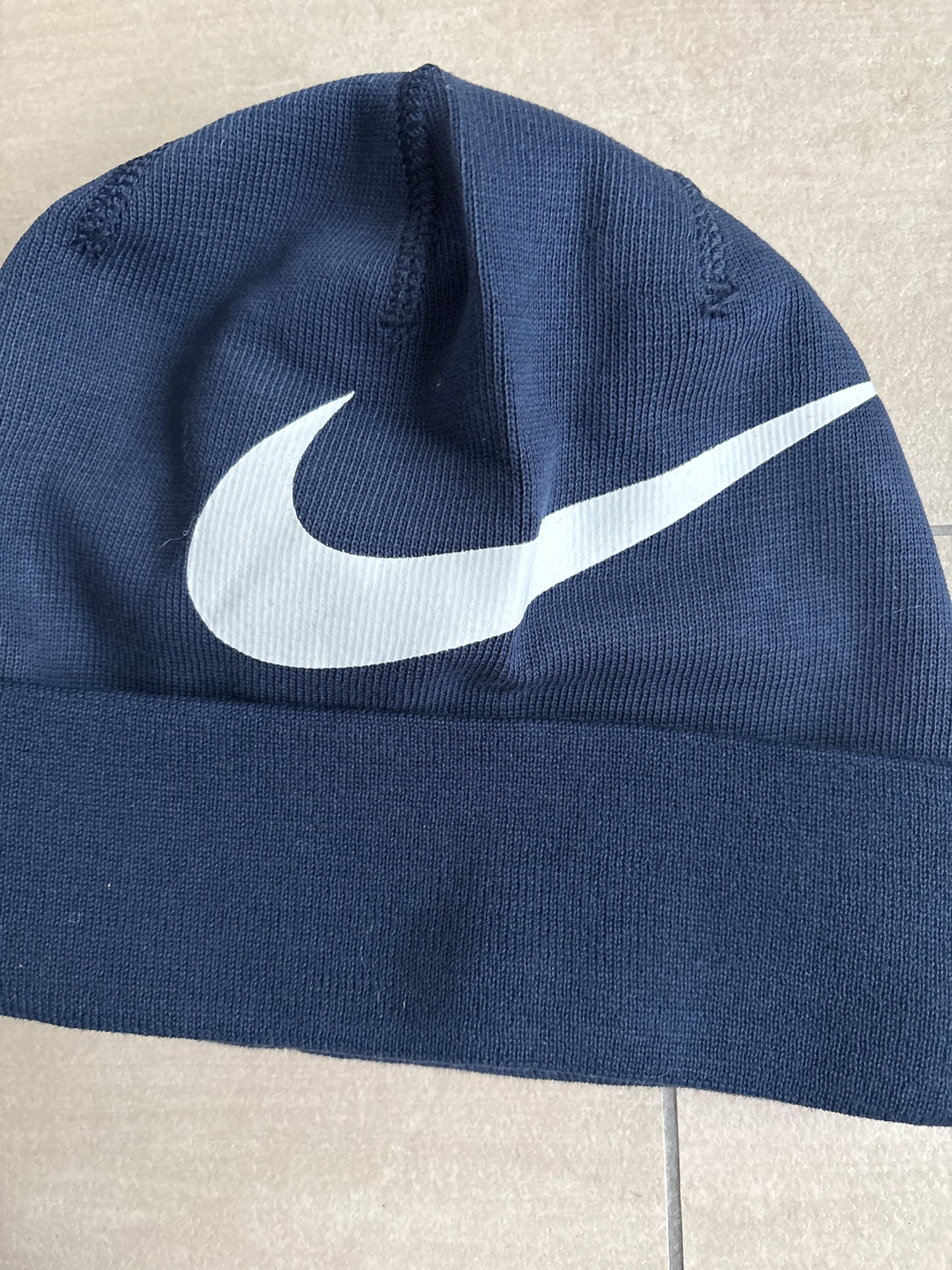 Nike Mütze in dunkelblau/weiss