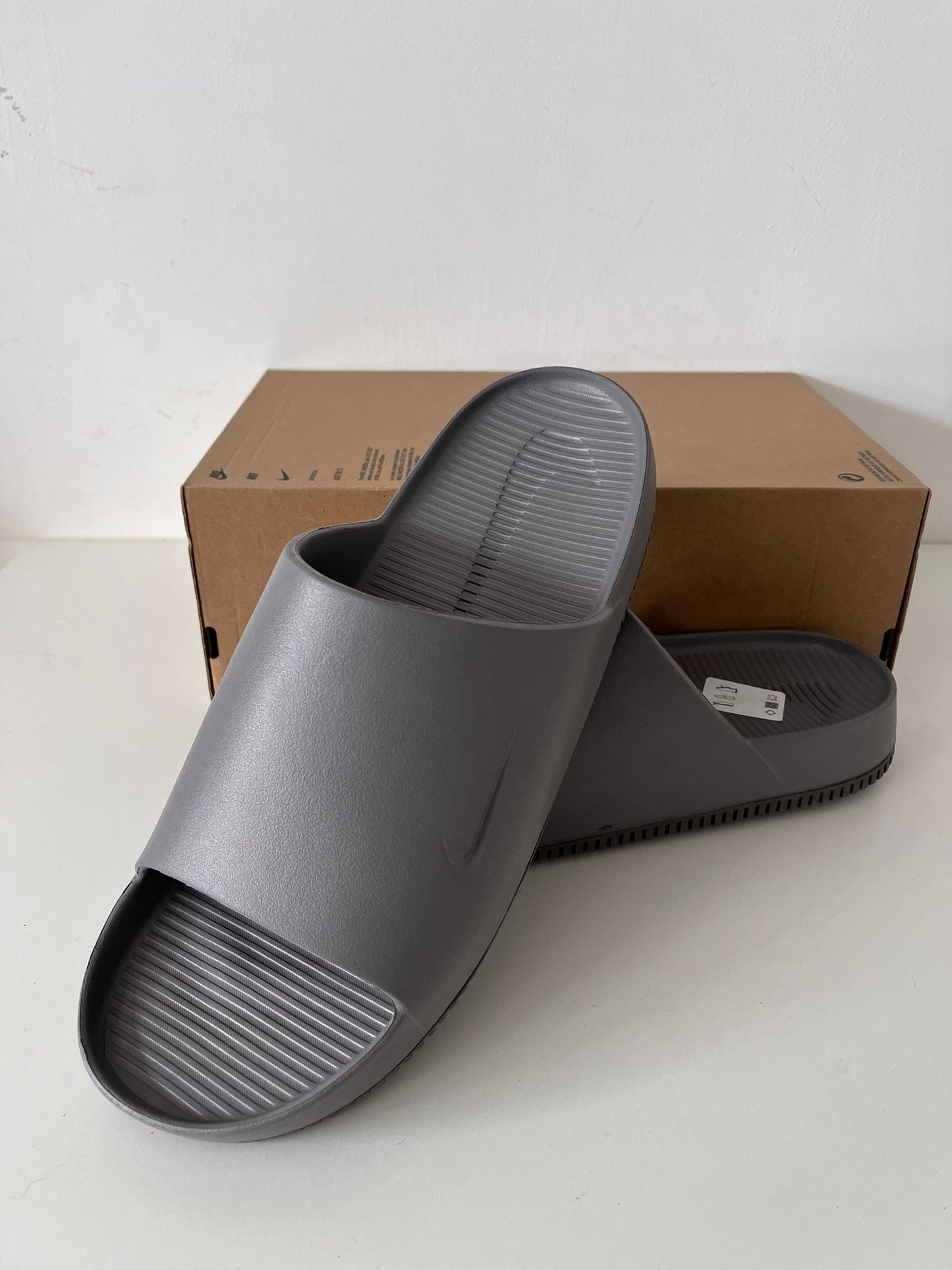 Nike Badelatschen Calm Slide, Größe 49,5 , Farbe grau