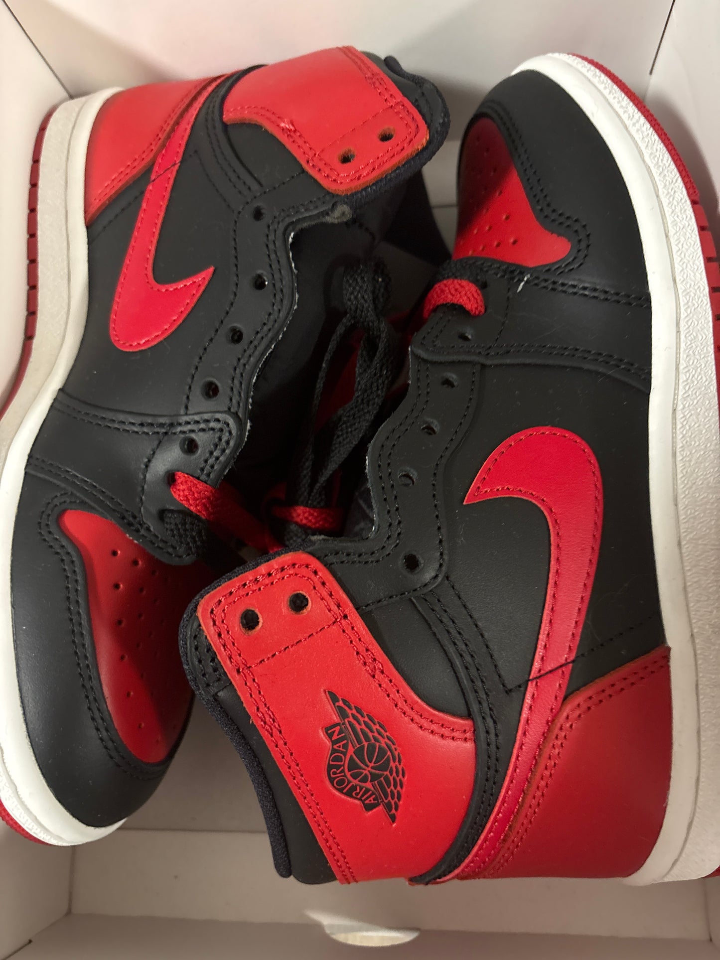 Nike Jordan 1 High, schwarz/rot, Größe wählbar