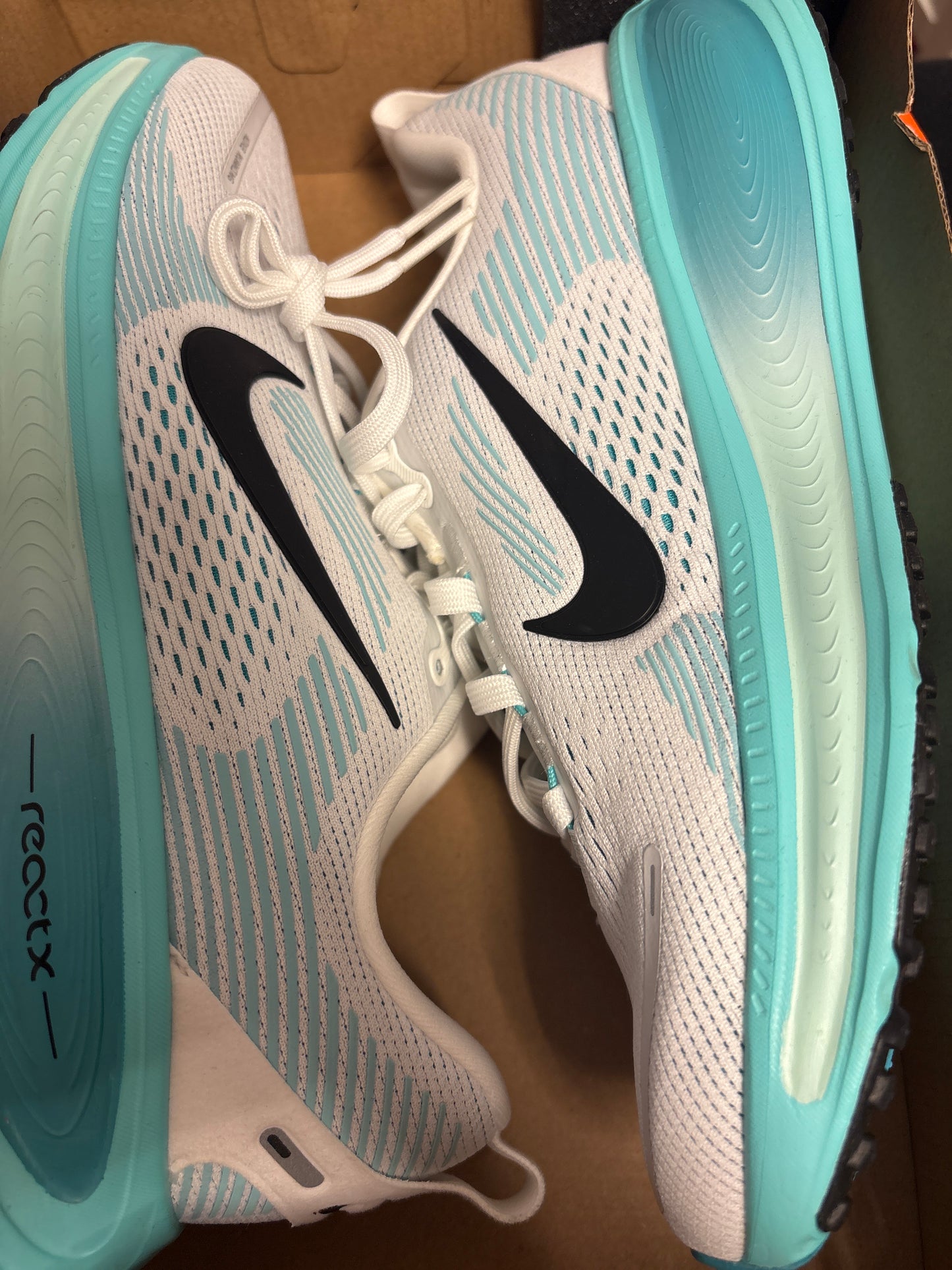 Nike Vomero 18, Größe 38,5