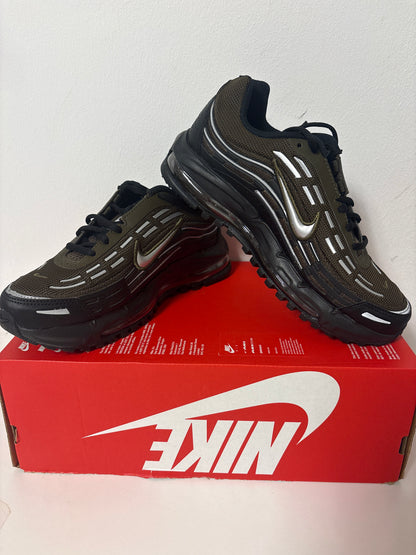 Nike Air Max TL 2.5 in schwarz/dunkelgrün, Größe wählbar
