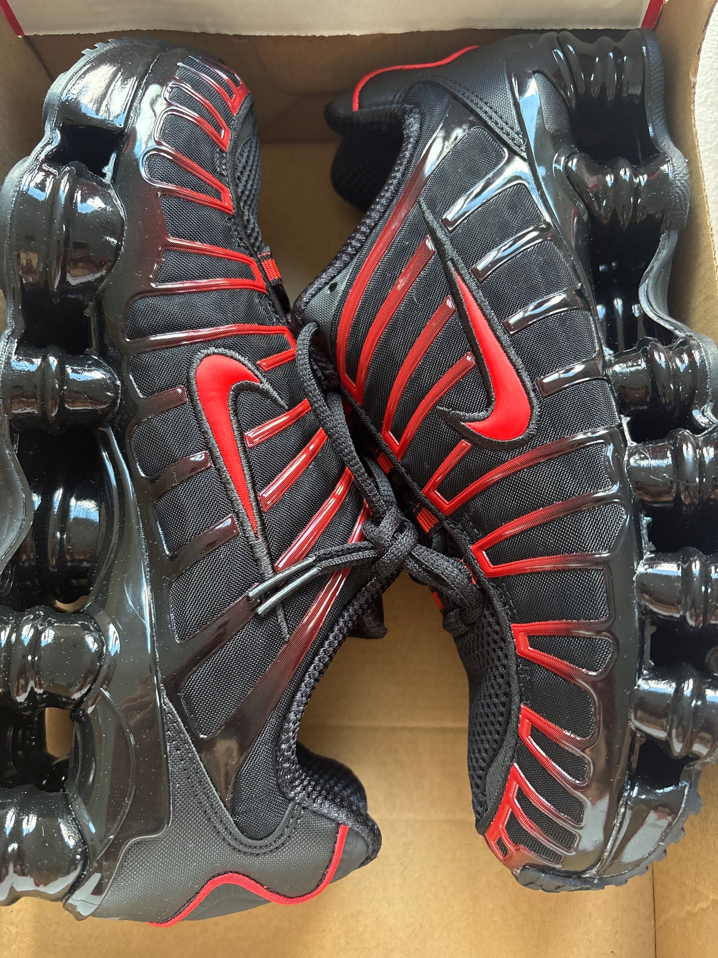 Nike Shox TL in schwarz/rot, Größe wählbar