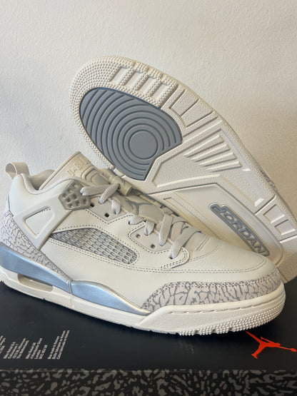 Nike Jordan Spizike Low, in grau/weiß/silber, Größe 44