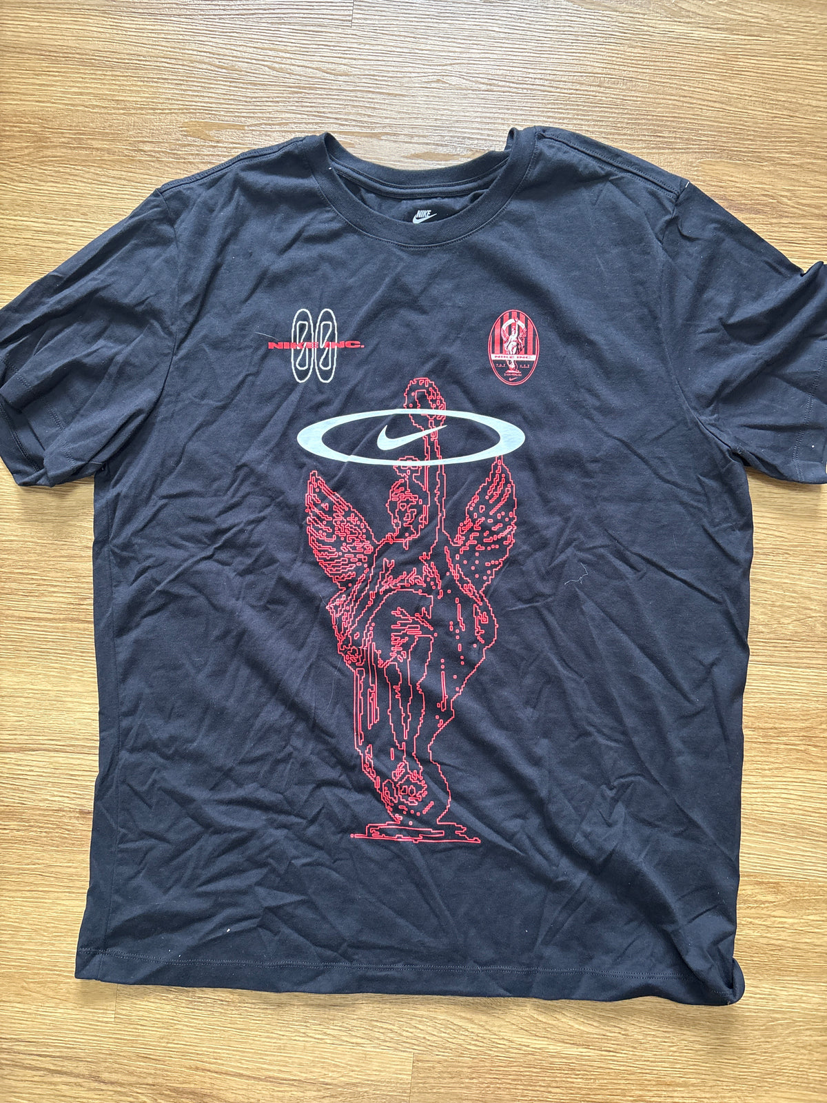 Nike Shirt in schwarz/rot Muster, Größe XL