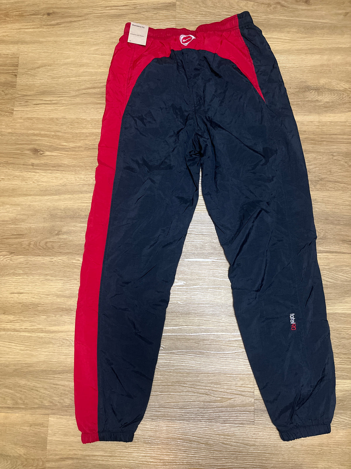 Nike T90 Hose, schwarz/rot, Größe wählbar