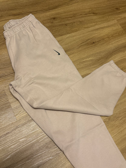 Nike x B.E. Jogginghose in beige, Größe M