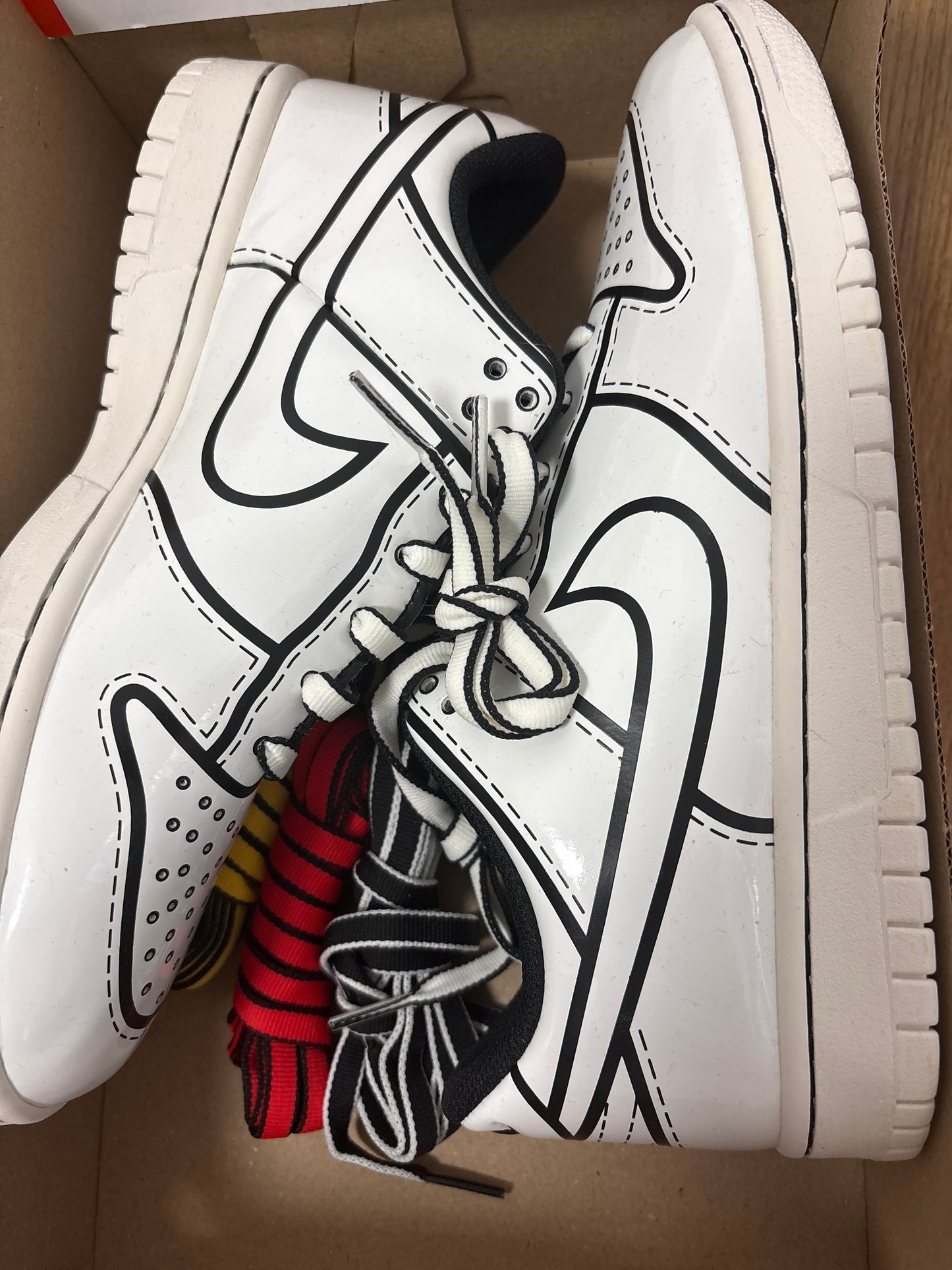 Nike Dunk low weiss/schwarz x Lego, Größe 39